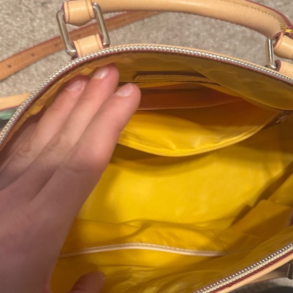 Dooney & bourke purse - Picture 8 of 8